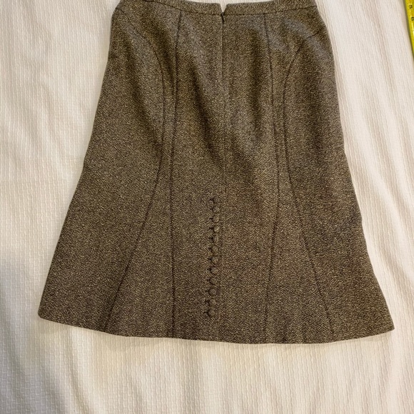 Ann Taylor below wool tulip skirt - Picture 7 of 12